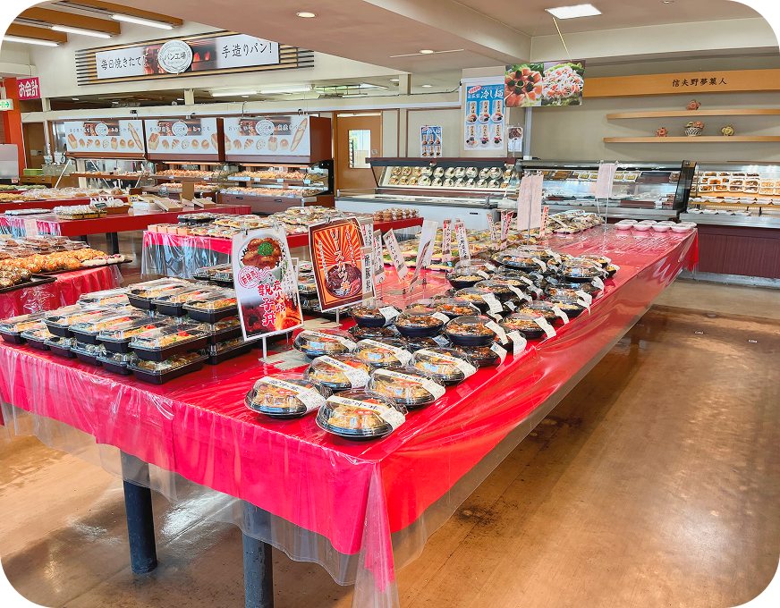 店頭に並んでいるお弁当の写真