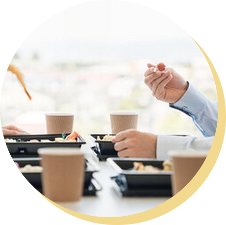 食事している人の写真